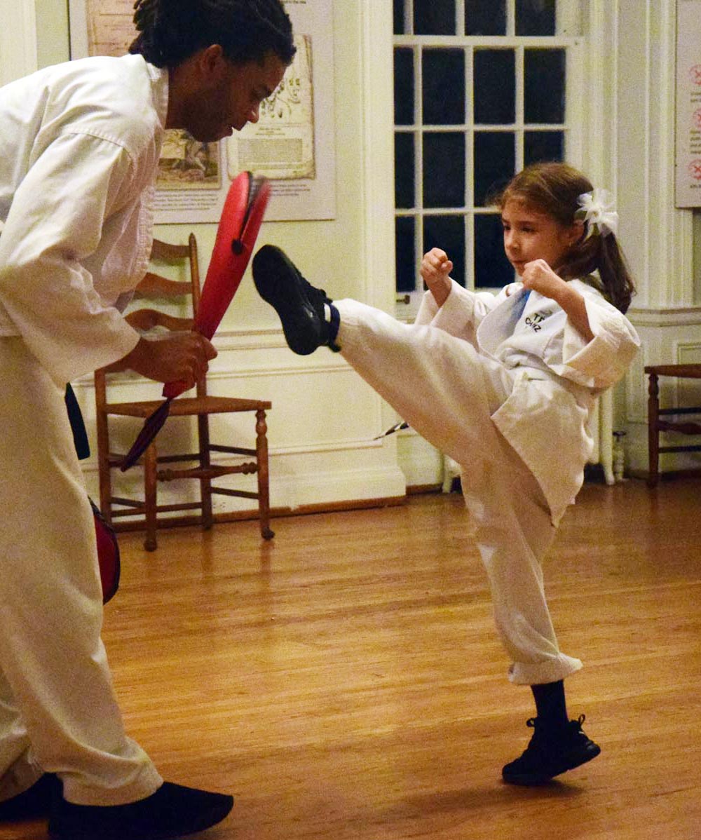 2022Oct5-HappyKarateKidsKickTrueChampionZKarateDSC_0589Karate-BestKidsFamilyTeenAdultClasses--.jpg